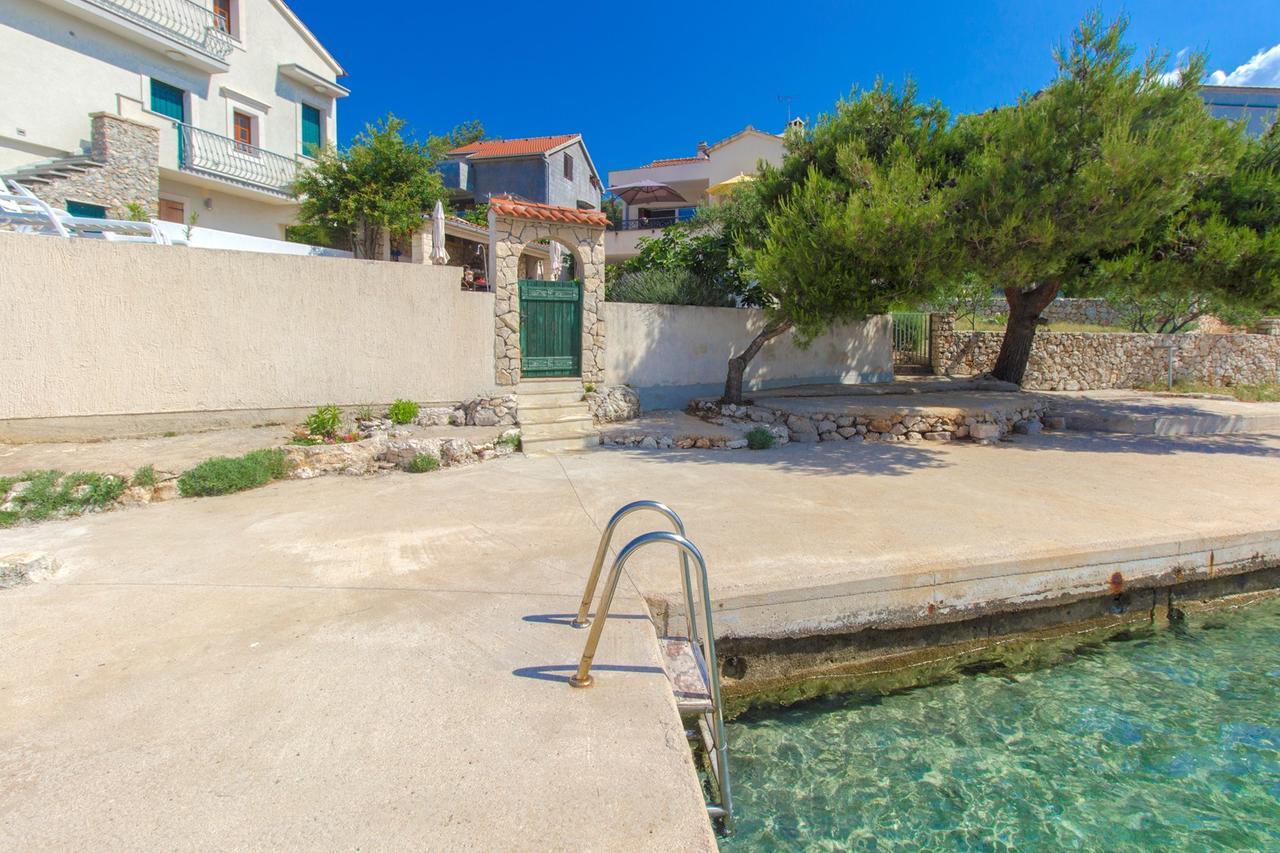 Sea Breeze - Front Sea Apartment Zaboric Εξωτερικό φωτογραφία