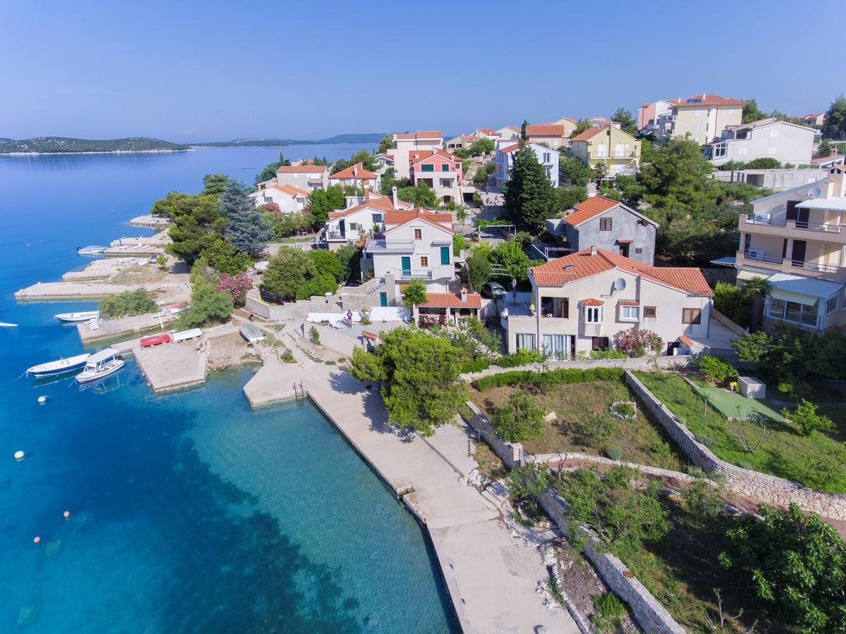 Sea Breeze - Front Sea Apartment Zaboric Εξωτερικό φωτογραφία